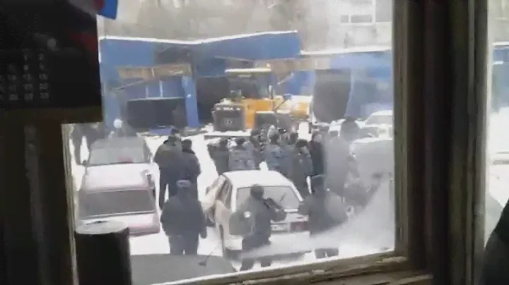 Незаконный снос автосервиса и стоянки в районе Бирюлёво-Западное.